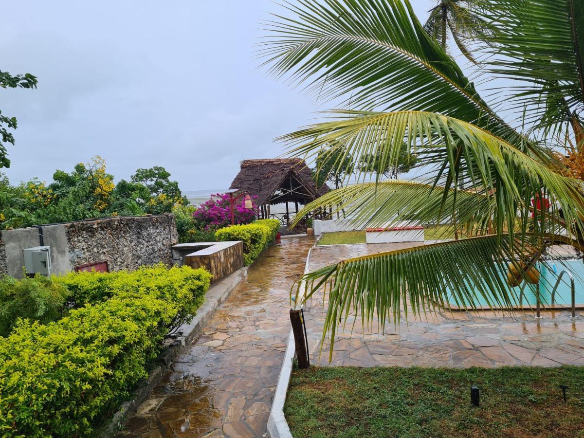 ホテル Ivory Ocean View Marumbi エクステリア 写真